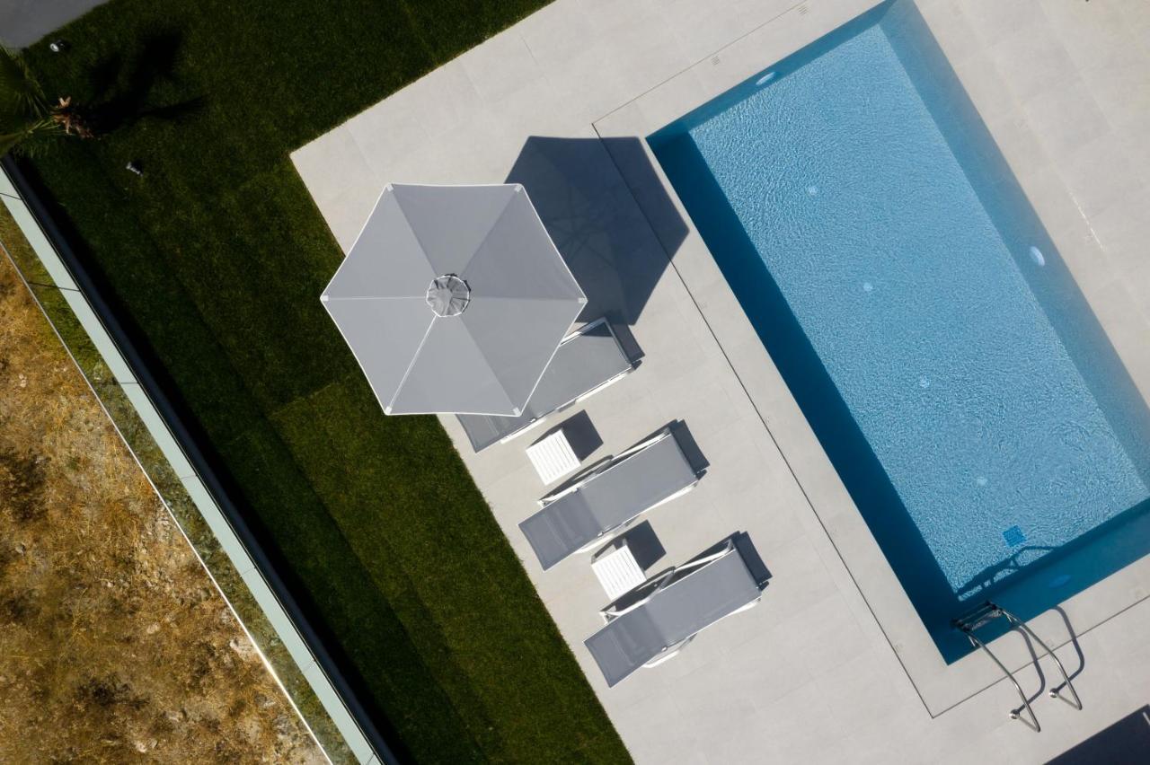 Eolides Villas , Quite Idyll Of Rural Bliss,By Thinkvilla Lambiní 외부 사진