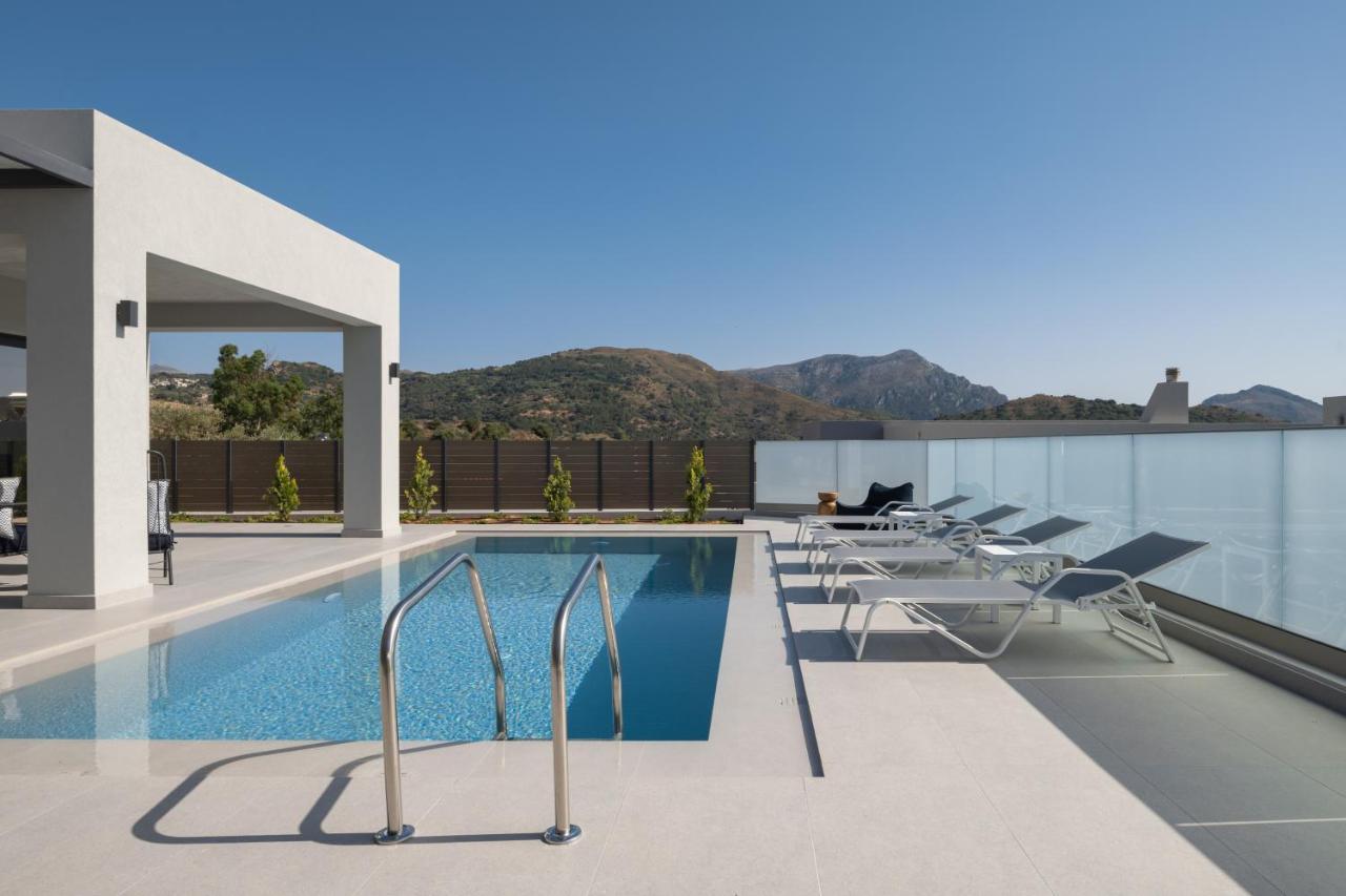 Eolides Villas , Quite Idyll Of Rural Bliss,By Thinkvilla Lambiní 외부 사진